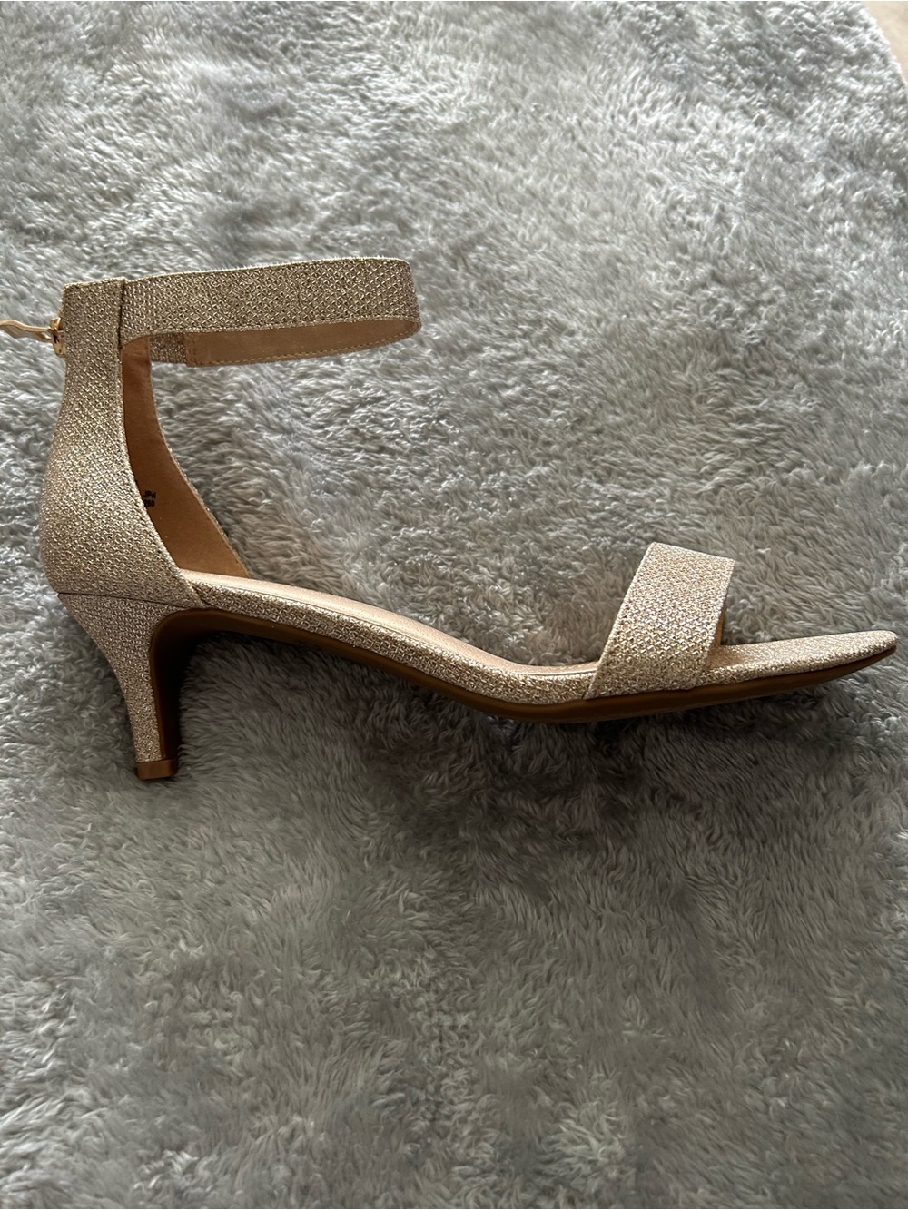 Dream Pairs Metallic Gold Slingback Heels
